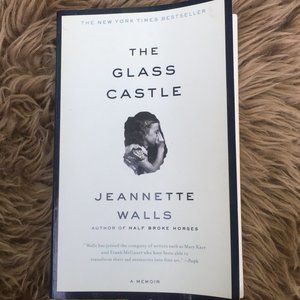 NWT The Glass Castle memoir softcover book